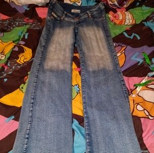 ATM Brazil(wear on bottom).hold